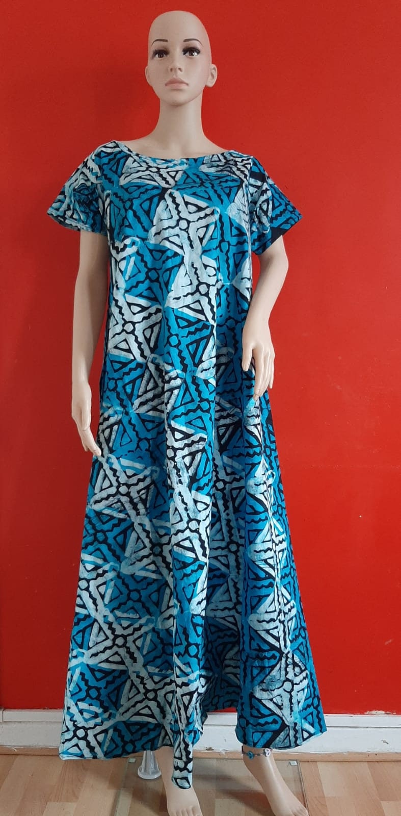 Tie and Dye Maxi Dress| Summer Dress| 100% Cotton| Blue Tie And Dye| For All Occasions size 16,18| Round Neck| Colourful